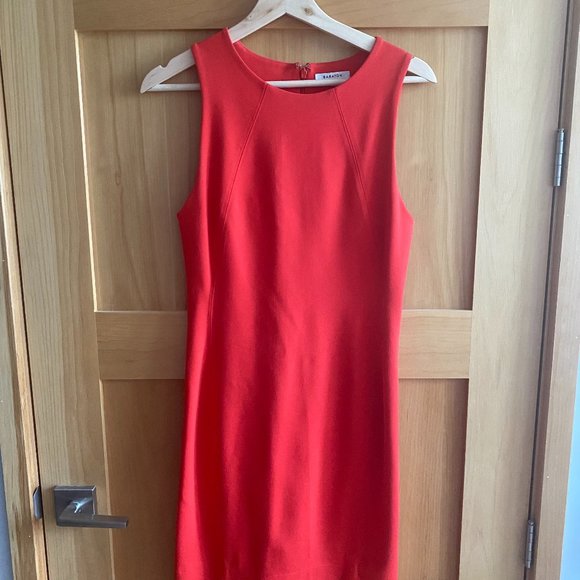MIGUEL Babaton dress - Picture 1 of 3